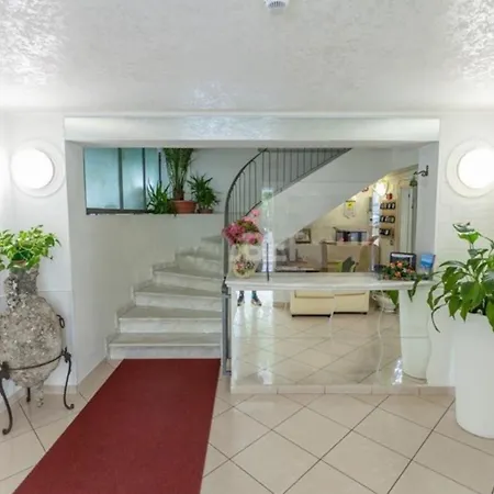 Azzurro Hotell Cattolica